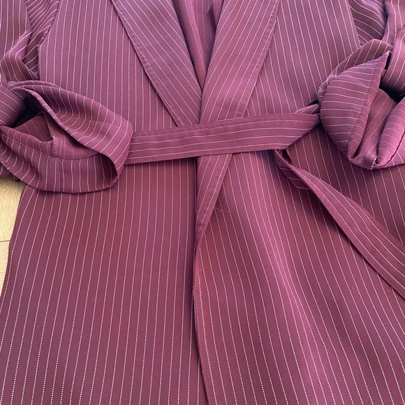 Babaton Blazer - Picture 2 of 8